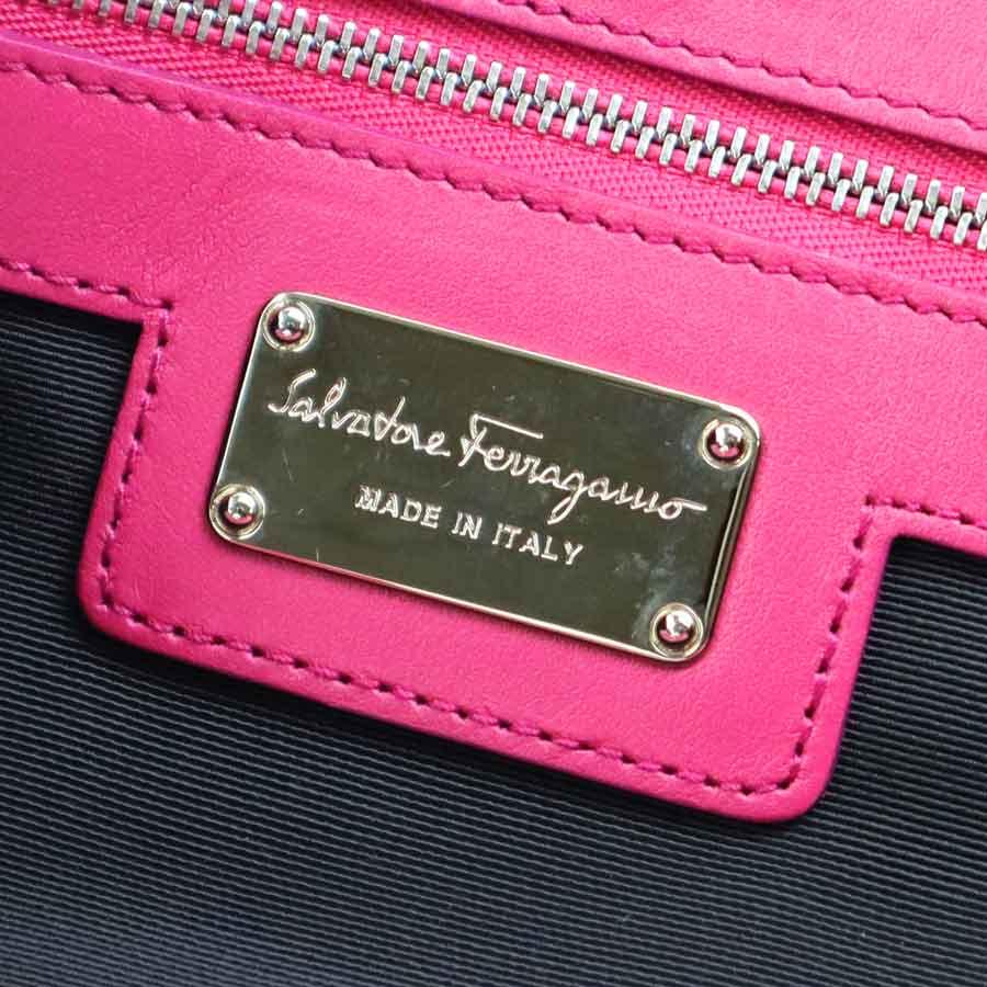 サルヴァトーレフェラガモ Salvatore Ferragamo ハンドバッグ