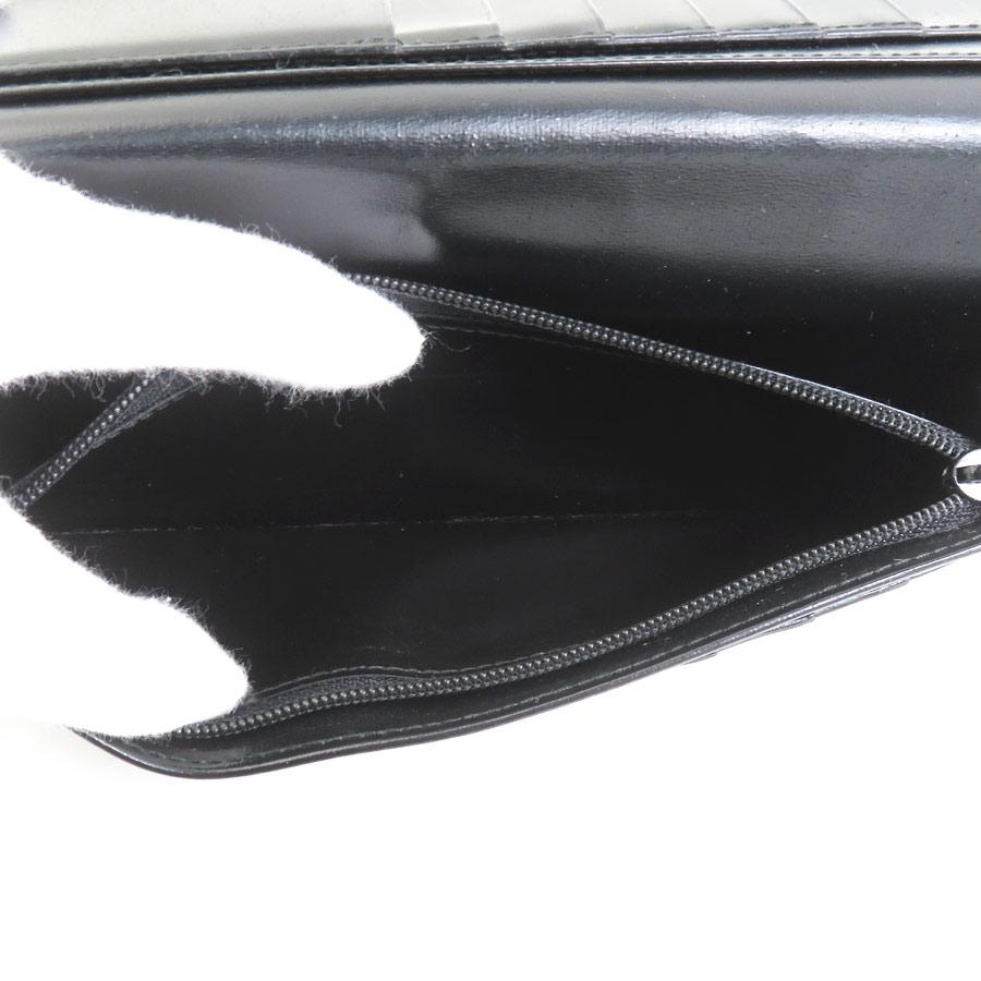 Cartier（カルティエ） 二つ折り長財布 レザー ブラック : ブランド