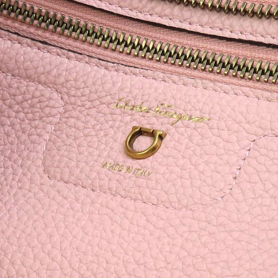 サルヴァトーレフェラガモ Salvatore Ferragamo ハンドバッグ
