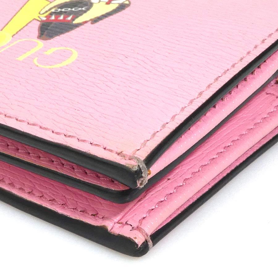 GUCCI（グッチ） 二つ折り財布 ばなにゃ レザー ピンク : ブランド