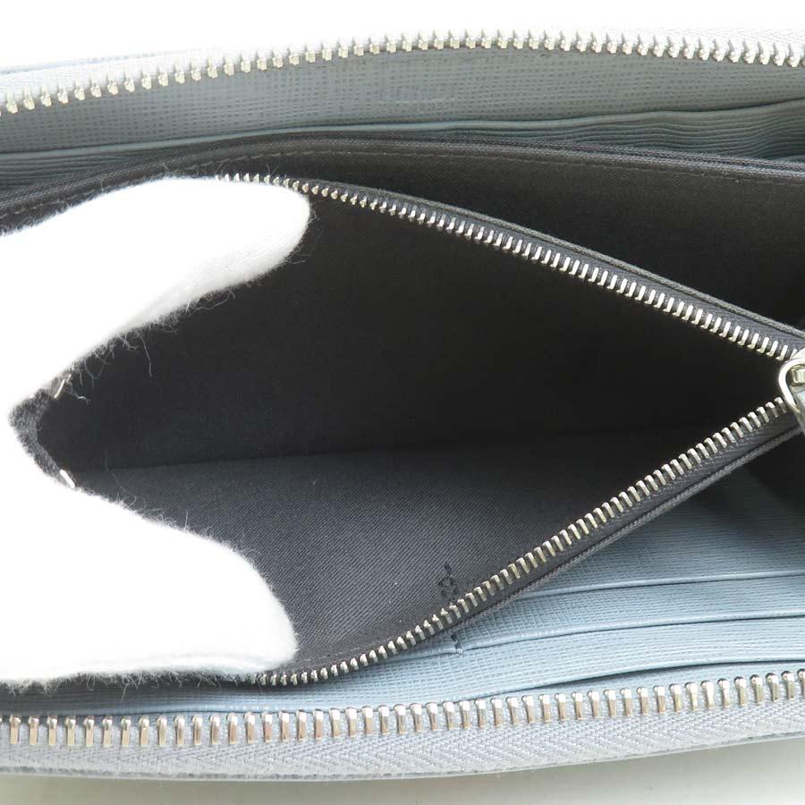 FENDI（フェンディ） ラウンドファスナー長財布 レザー ライトグレー