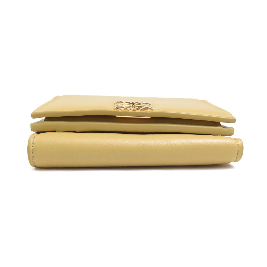 LOEWE ベージュ/イエロー 三つ折り財布 LOEWE（ロエベ） 三つ折り財布 アナグラム レザー イエローベージュ