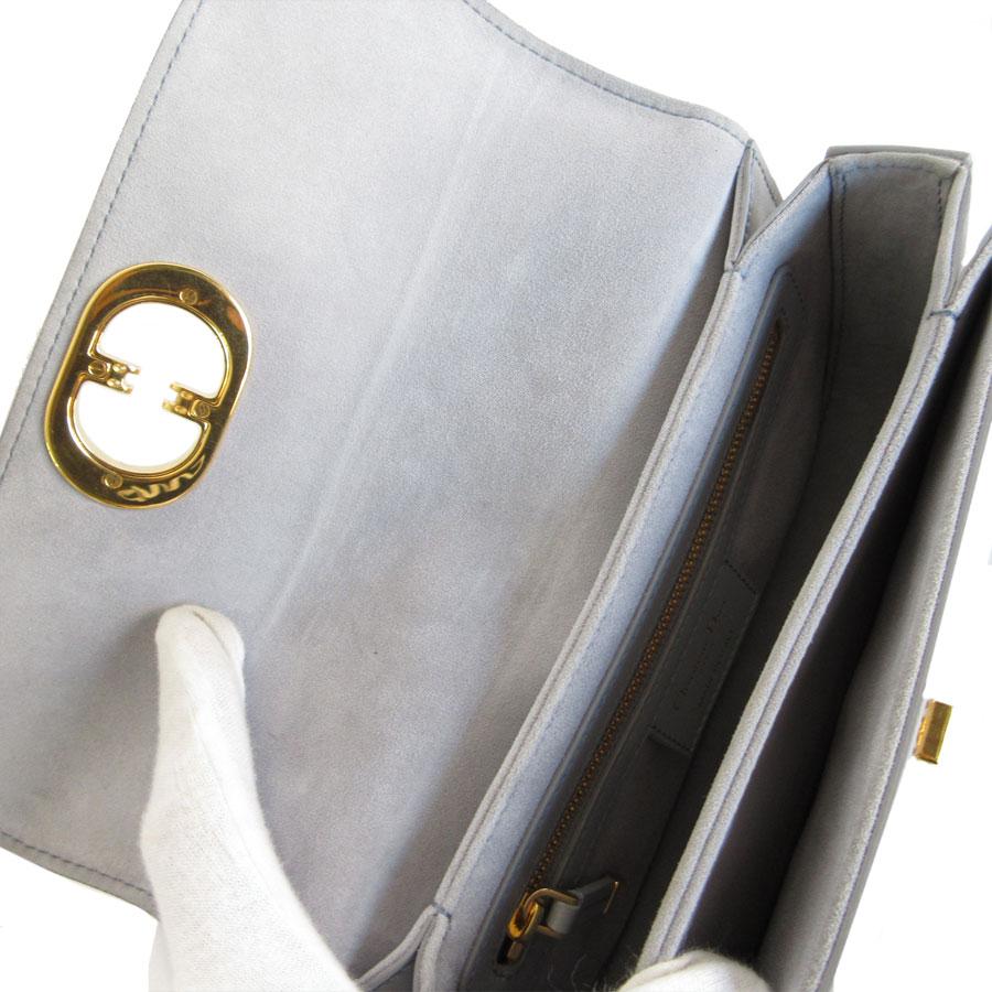 クリスチャンディオール Christian Dior ショルダーバッグ 30モンテーニュ レザー グレー レディース 送料無料【中古】 k0031i クリスチャンディオール Christian Dior ショルダーバッグ 30