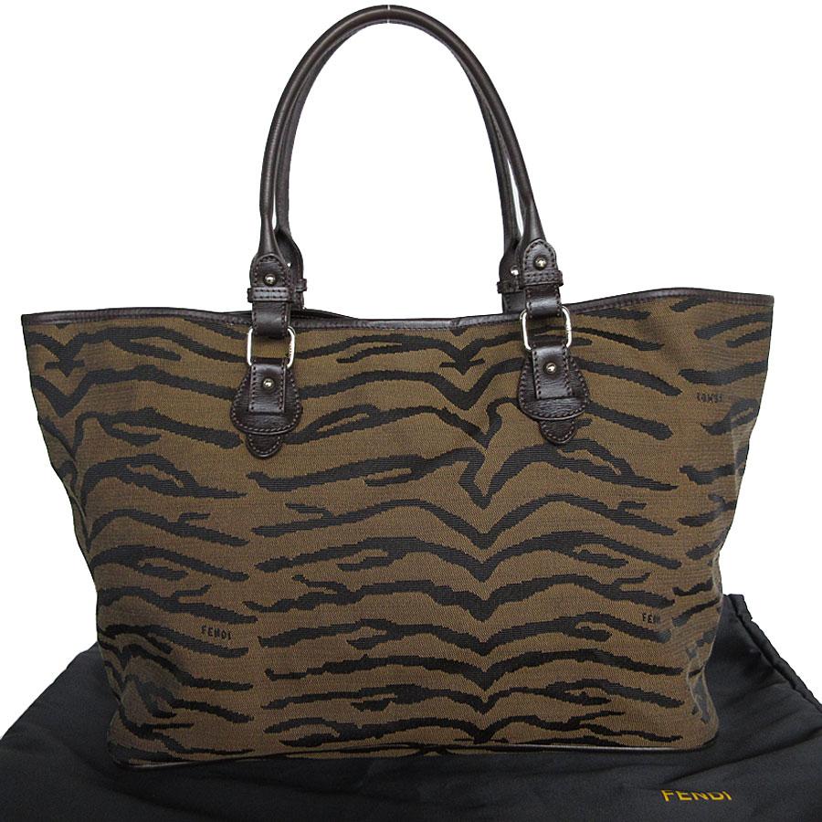 Fendi ハンドバッグ ブラウン/ブラック FENDI（フェンディ） ハンドバッグ ナイロンキャンバス/レザー