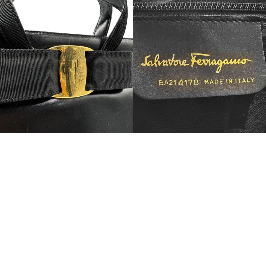 サルヴァトーレフェラガモ Salvatore Ferragamo ハンドバッグ ヴァラ