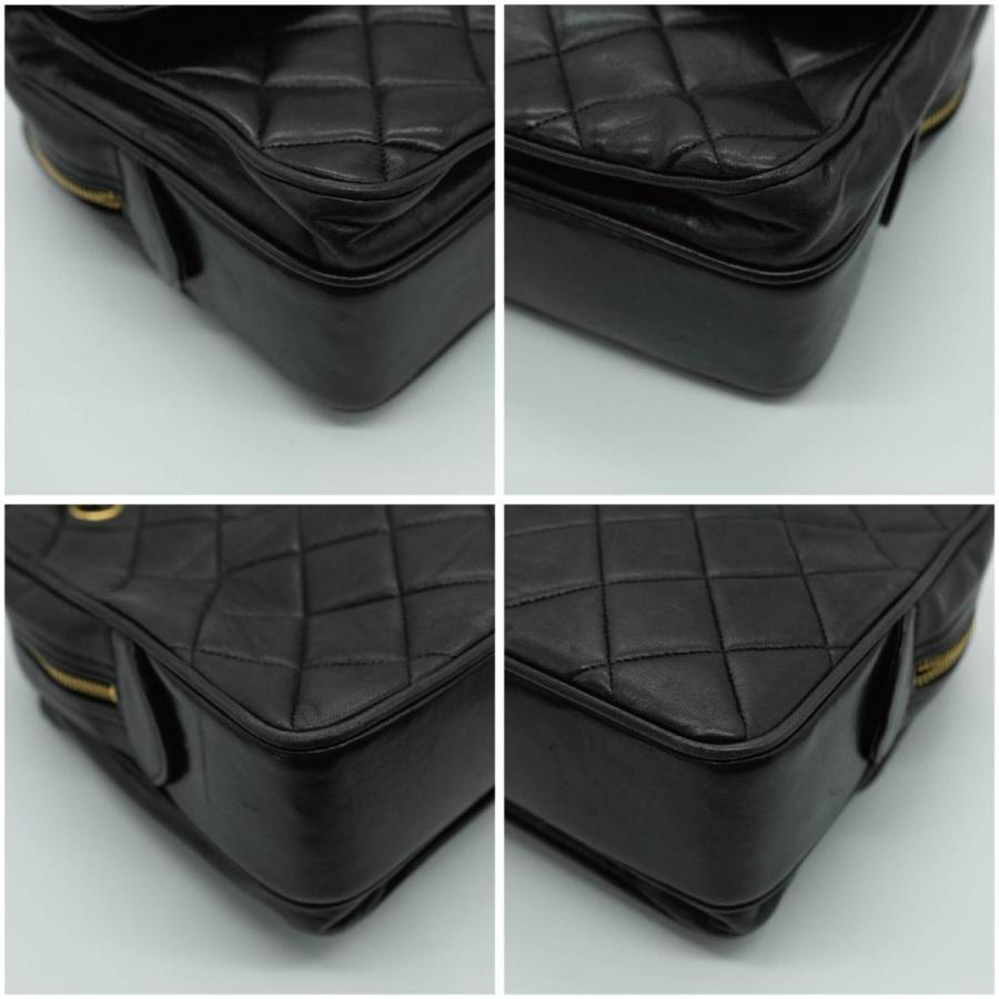 CHANEL（シャネル） ショルダーバッグ チェーンショルダー レザー