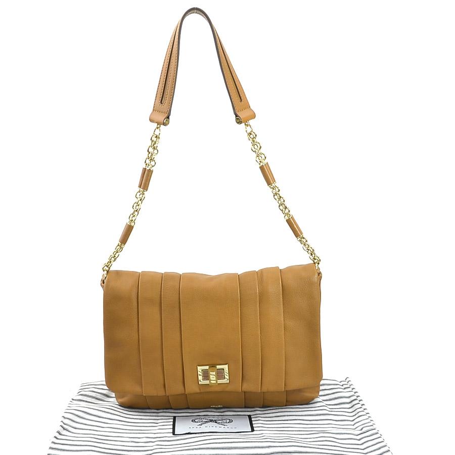 美品　アニヤハインドマーチ ショルダーバッグ キャメル　レザー　大容量 ANYA HINDMARCH（アニヤ・ハインドマーチ） アニヤ ハインドマーチ