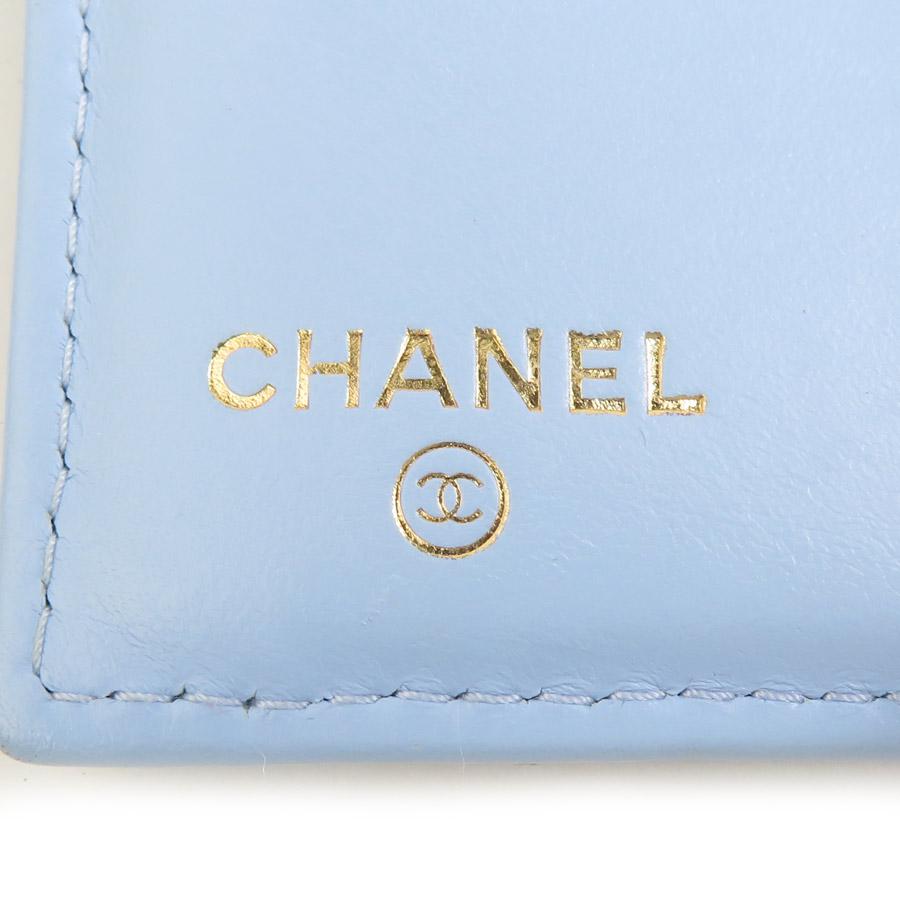 CHANEL（シャネル） 二つ折り財布 キャビアスキンレザー ライトブルー