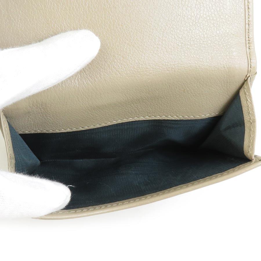 GUCCI（グッチ） 二つ折り財布 レザー ベージュ : ブランドバリュー