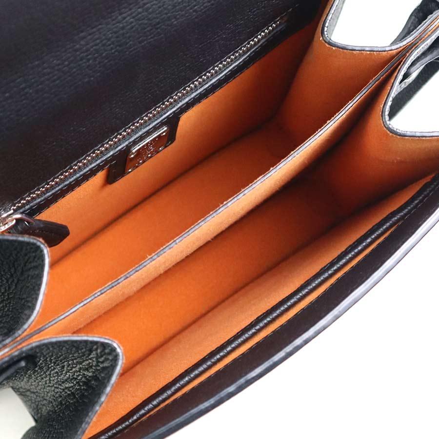 MCM（エムシーエム） エム シー エム ショルダーバッグ レザー