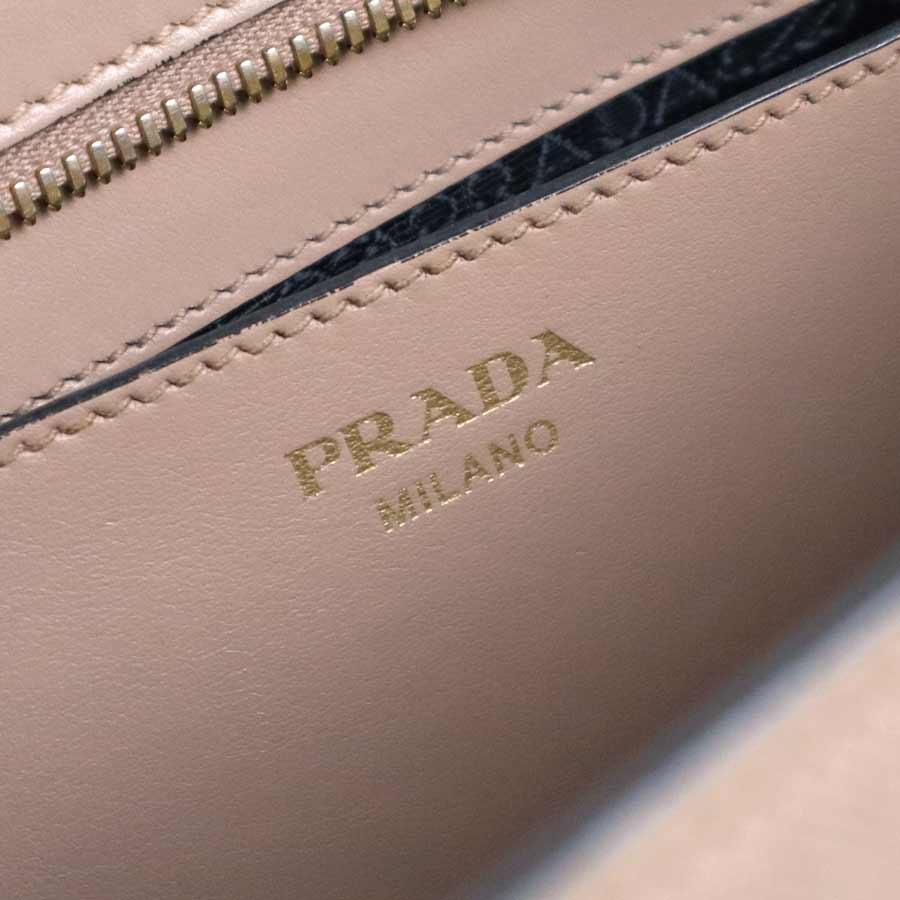 PRADA（プラダ） ショルダーバッグ レザー ピンクベージュ : ブランド