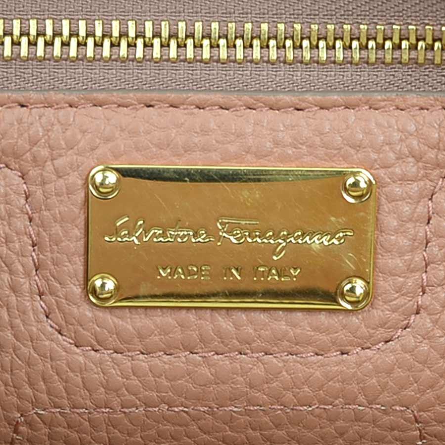 サルヴァトーレフェラガモ Salvatore Ferragamo ハンドバッグ