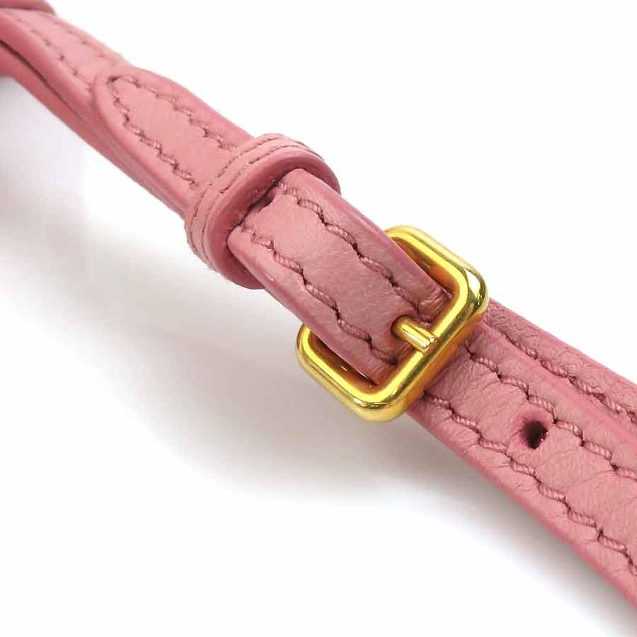 miu miu（ミュウミュウ） ポーチ ナイロンキャンバス ピンク