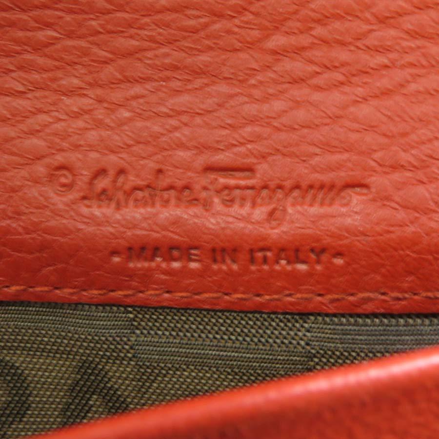 サルヴァトーレフェラガモ Salvatore Ferragamo 長財布 ガンチーニ