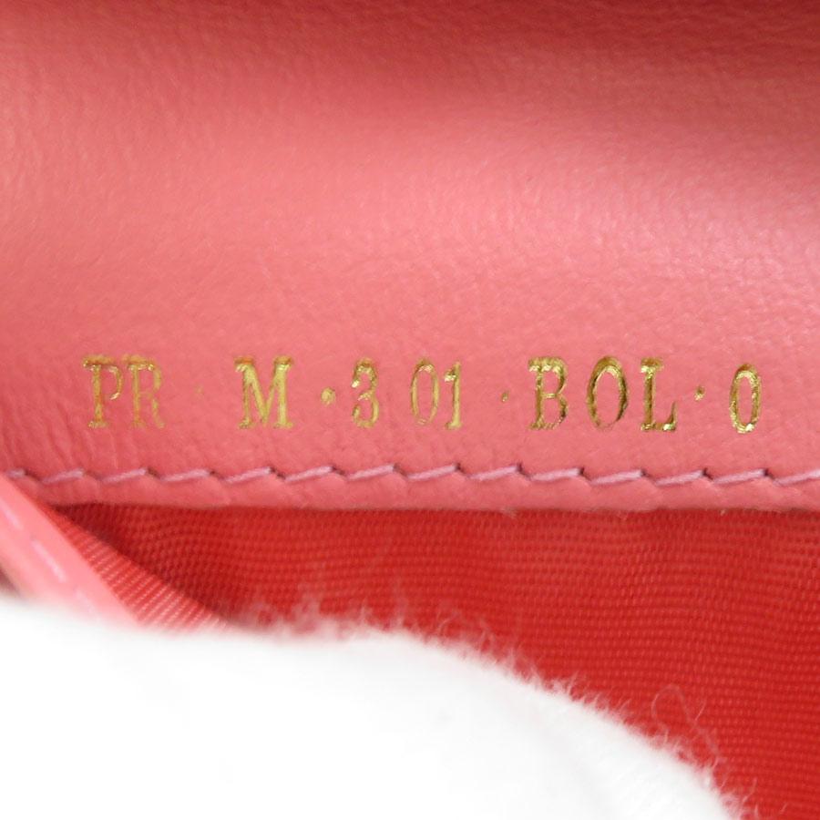 ヴァレンティノ ガラヴァーニ Valentino Garavani 二つ折り長財布 レザー ピンク レディース 送料無料【中古】 r10962a ヴァレンティノ ガラヴァーニ Valentino Garavani 二つ折り長財布