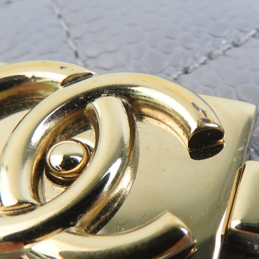 CHANEL（シャネル） 三つ折り財布 ボーイシャネル キャビアスキン