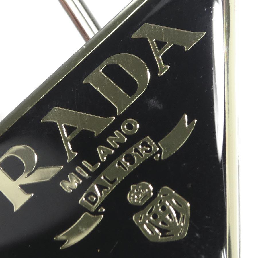 PRADA ブラック メタル キーホルダー　訳あり品 PRADA（プラダ） キーリング メタル ブラック×シルバー : ブランド