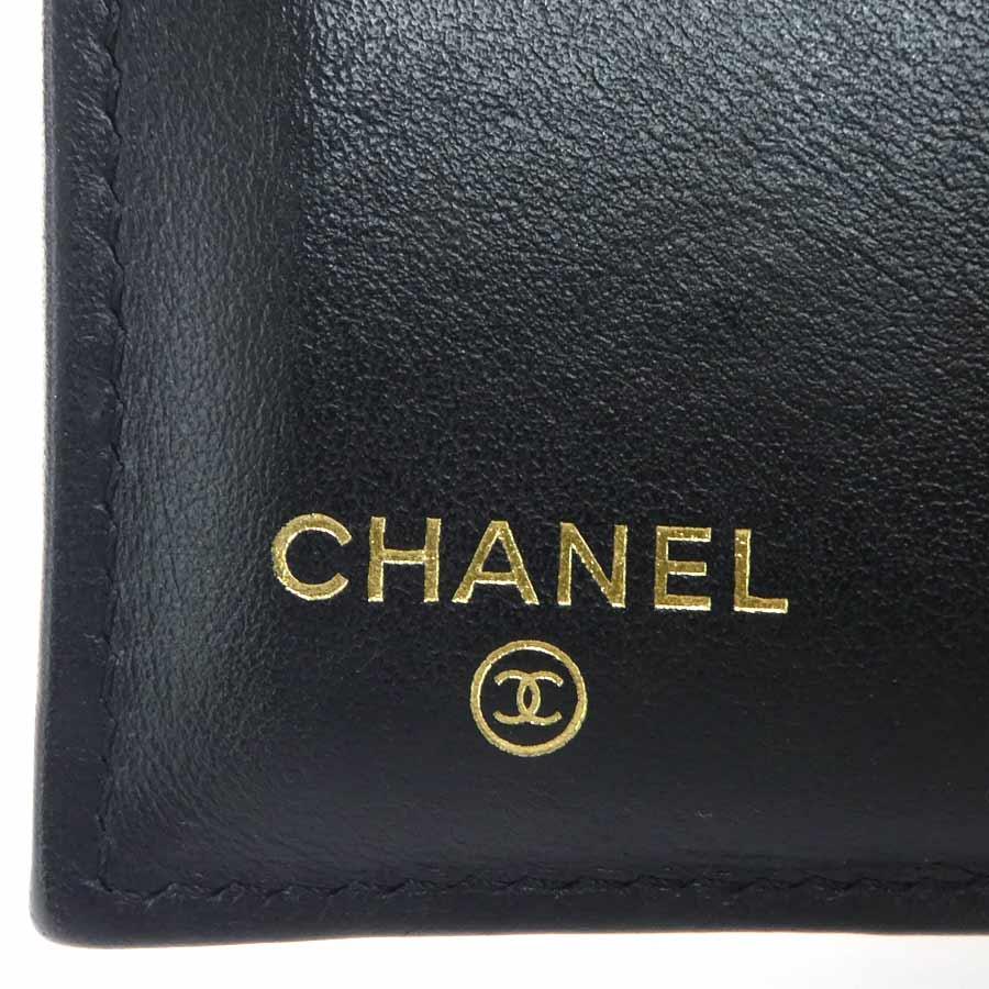 CHANEL（シャネル） 三つ折り財布 CCフィリグリー キャビアスキン