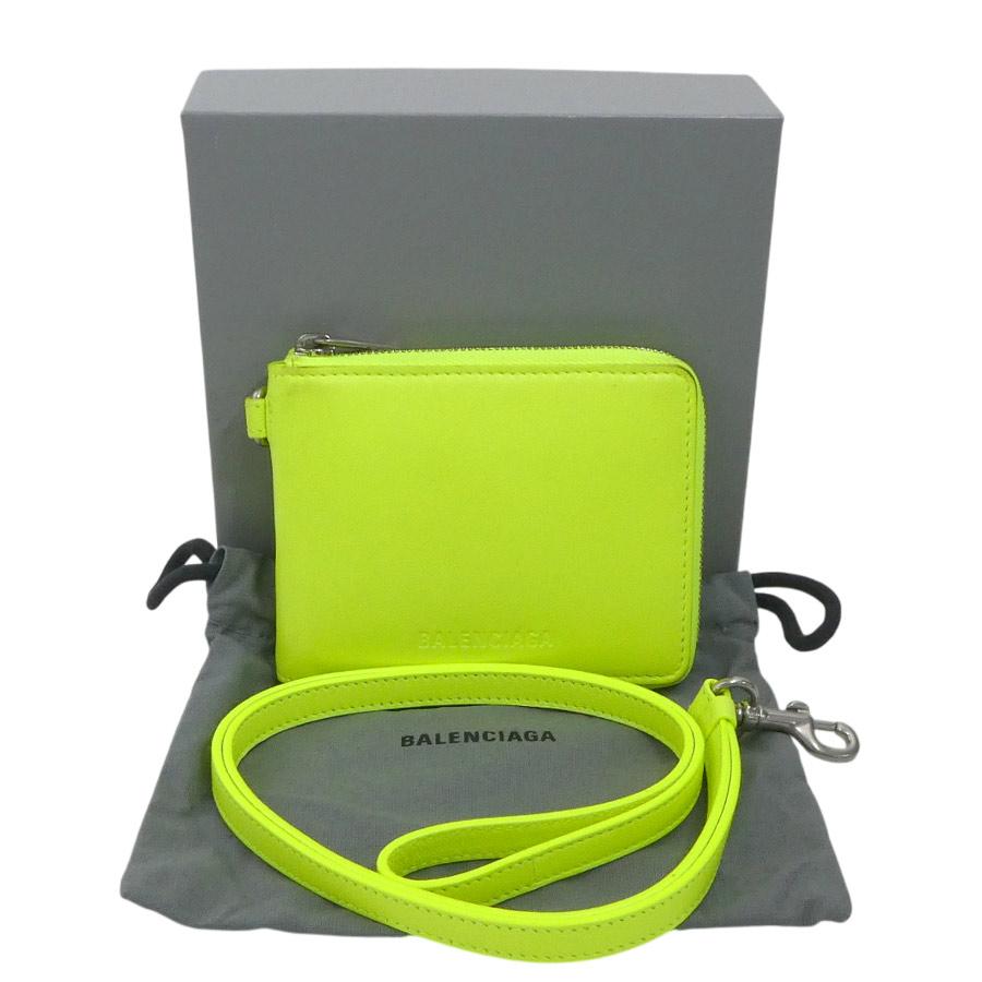 BALENCIAGA（バレンシアガ） 二つ折り財布 レザー ネオンイエロー