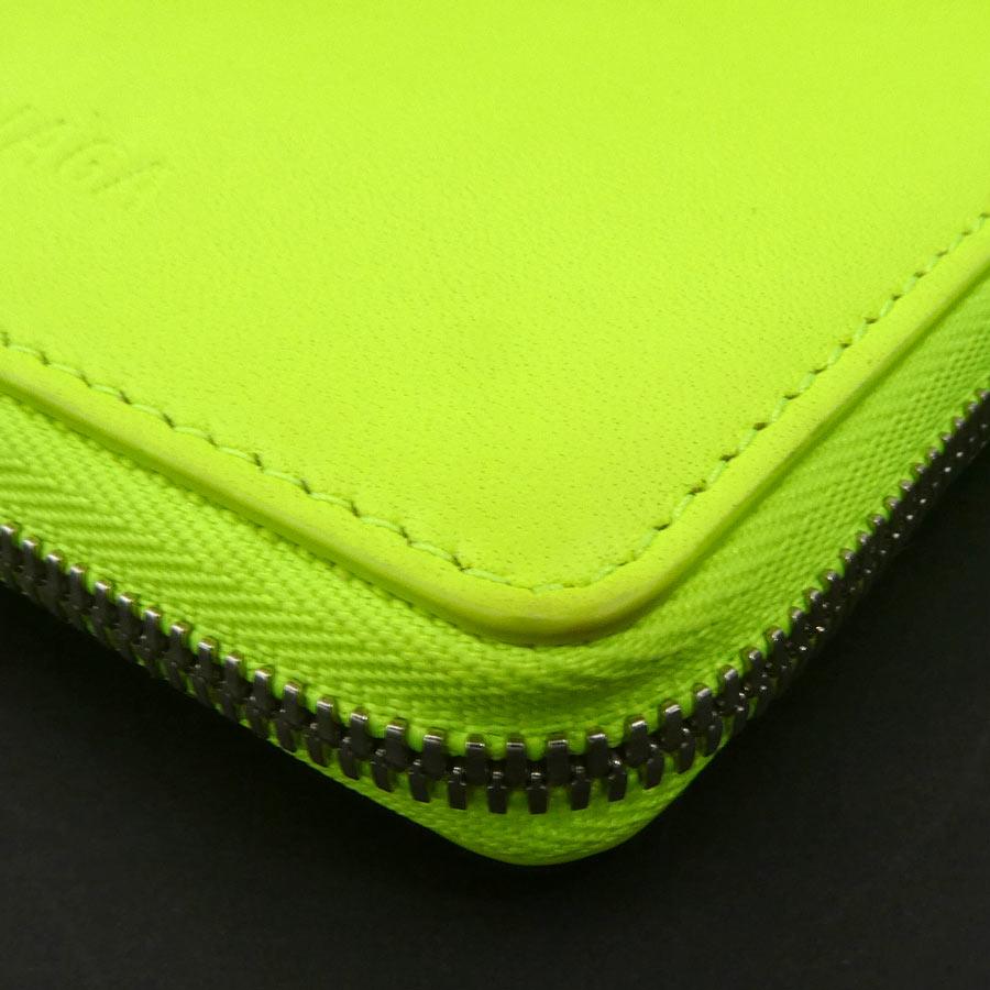 BALENCIAGA（バレンシアガ） 二つ折り財布 レザー ネオンイエロー