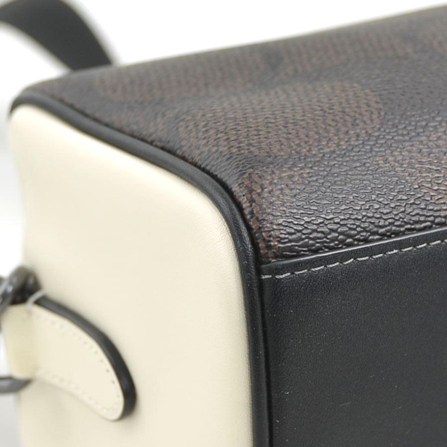 COACH（コーチ） ショルダーバッグ シグネチャー レザー ブラウン