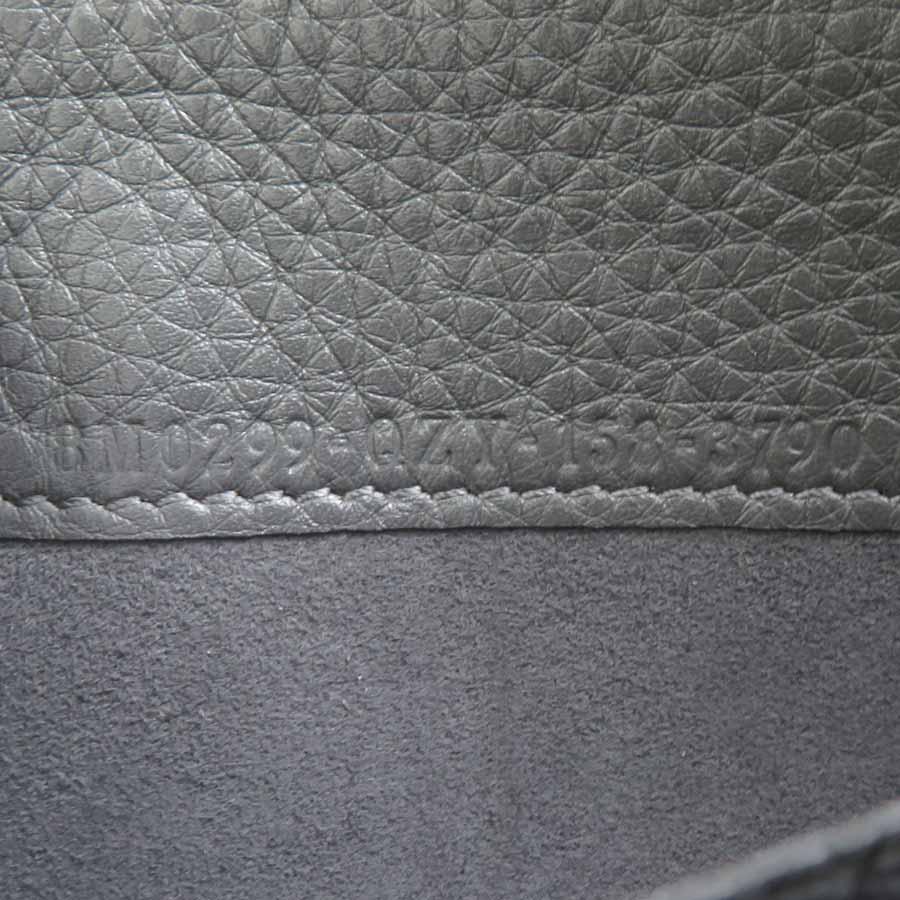 FENDI（フェンディ） ラウンドファスナー長財布 レザー グレー