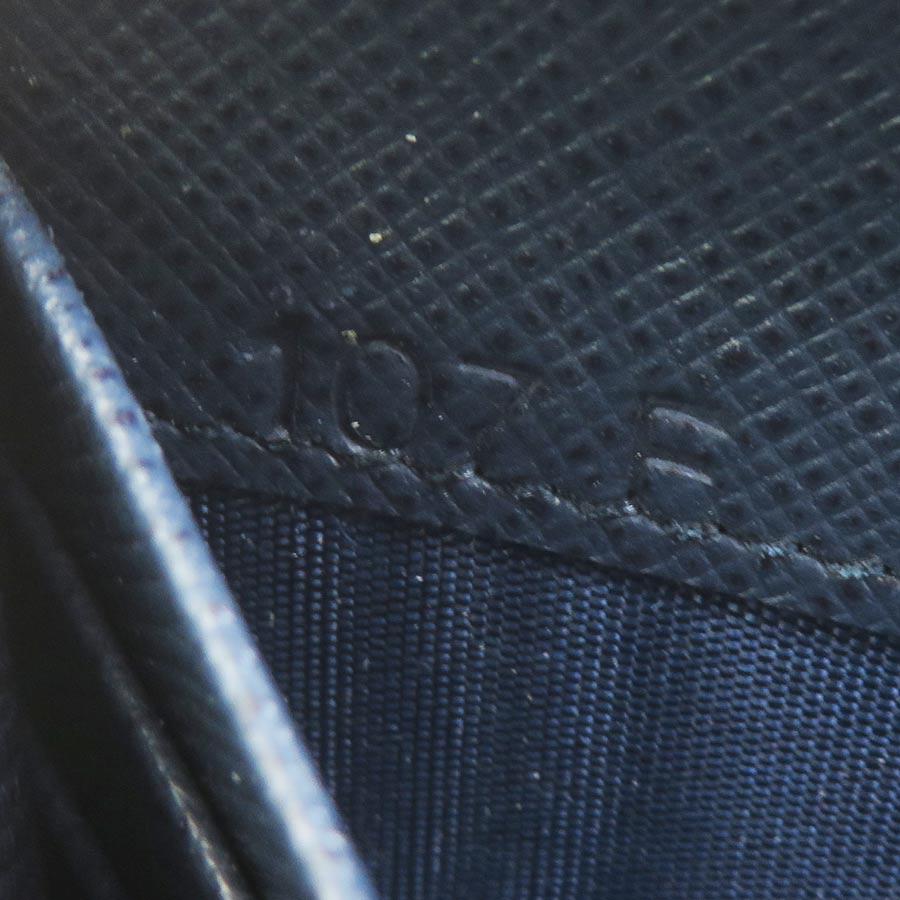 PRADA（プラダ） ラウンドファスナー長財布 レザー ネイビー