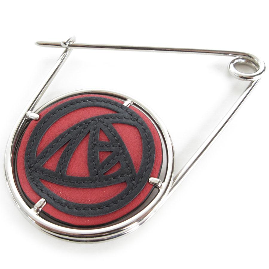 LOEWE ロエベ チャーム シルバー/レッド/ブラック 14069 レディース【中古】 s0417g LOEWE（ロエベ） チャーム メタル/レザー シルバー/レッド/ブラック