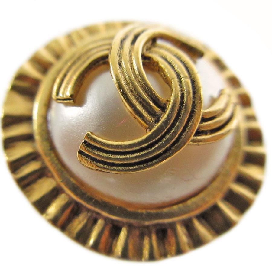 美品 イヤリング ココマーク ロゴ フェイクパール ラインストーン ゴールドカ シャネル ココマーク 2084 イヤリング(両耳用) GP×ライン