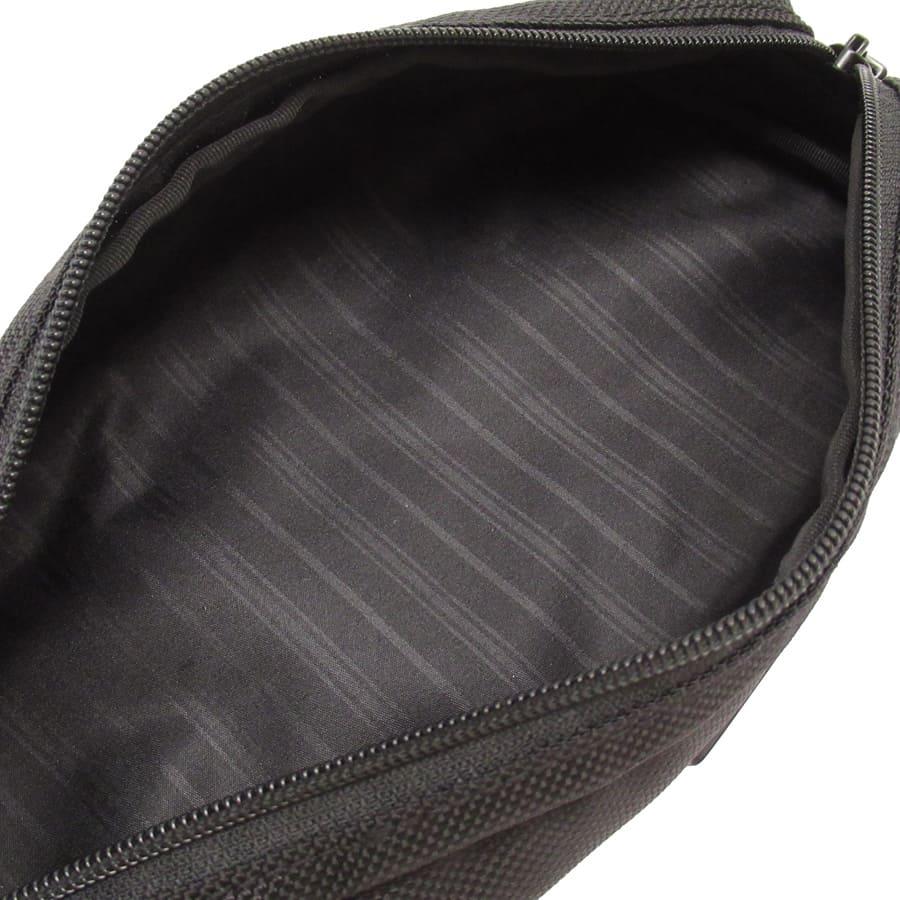 TUMI ブラックナイロンポーチ TUMI ブラックナイロンポーチ