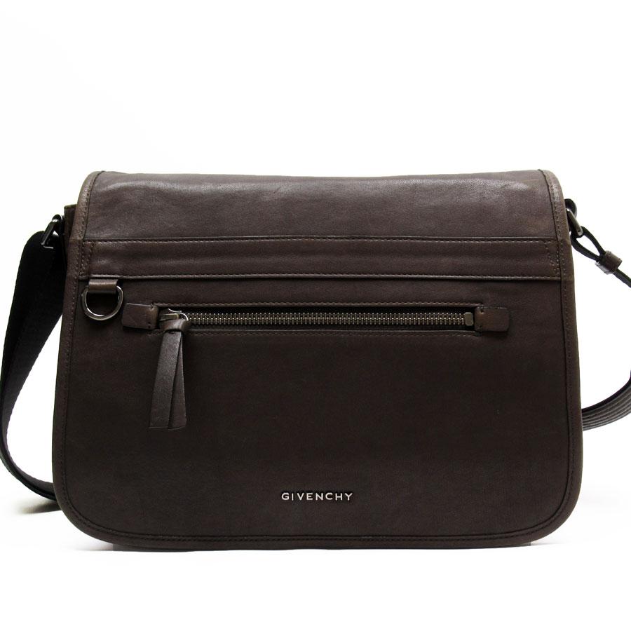 ジバンシィ GIVENCHY 斜め掛けショルダーバッグ レザー ブラウン