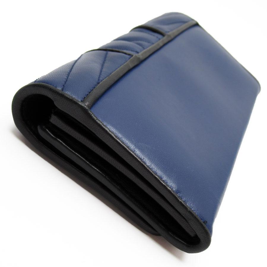 miu miu（ミュウミュウ） 長財布 レザー ネイビーブルー×ブラック