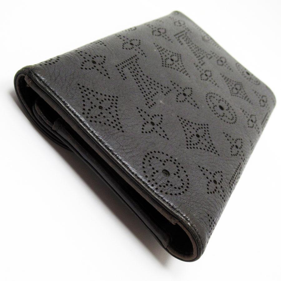 LOUIS VUITTON ルイ ヴィトン 長財布 マヒナ ポルトフォイユ LOUIS VUITTON ルイ ヴィトン 長財布 マヒナ ポルトフォイユ