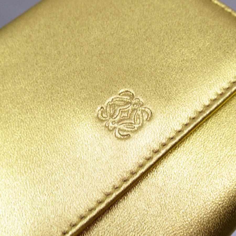 LOEWE ゴールド 二つ折り財布 LOEWE（ロエベ） 二つ折り財布 レザー ゴールド : ブランドバリュー