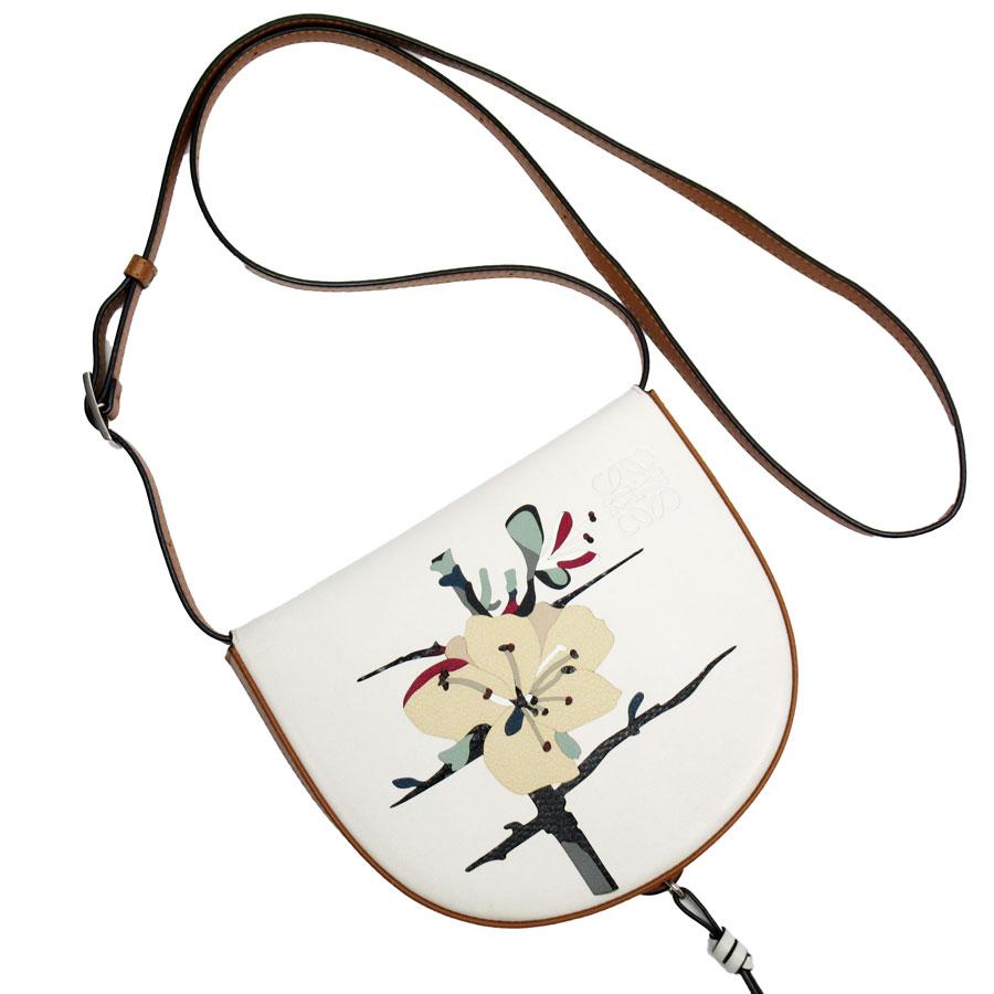 LOEWE（ロエベ） ショルダーバッグ ヒールバッグ レザー ホワイト