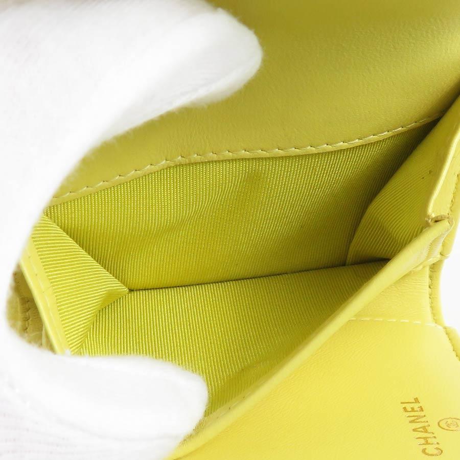 CHANEL シャネル 三つ折り財布 マトラッセ ココマーク レザー