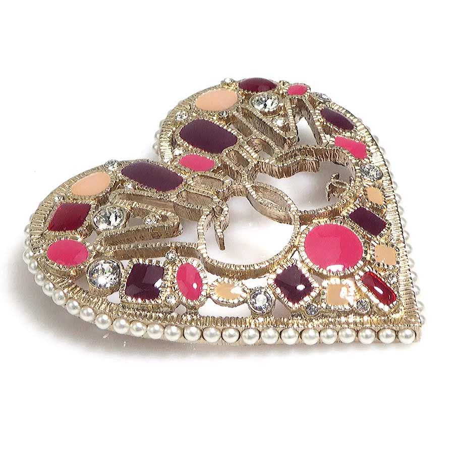 フェミニンな【CHANEL】ピンクハート パールブローチ CCロゴ CHANEL シャネル ブローチ ハートモチーフ ココマーク メタル