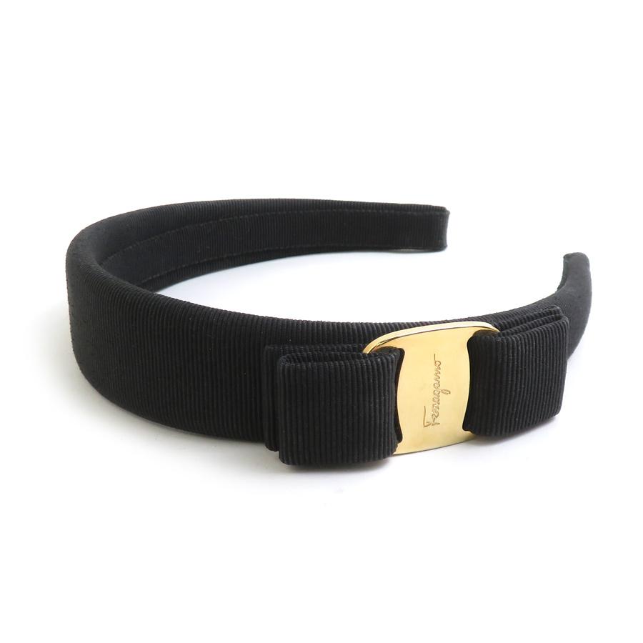 新品✨サルヴァトーレフェラガモ ヴァラリボン カチューシャ ブラック×ゴールド サルヴァトーレフェラガモ Salvatore Ferragamo カチューシャ ヴァラ