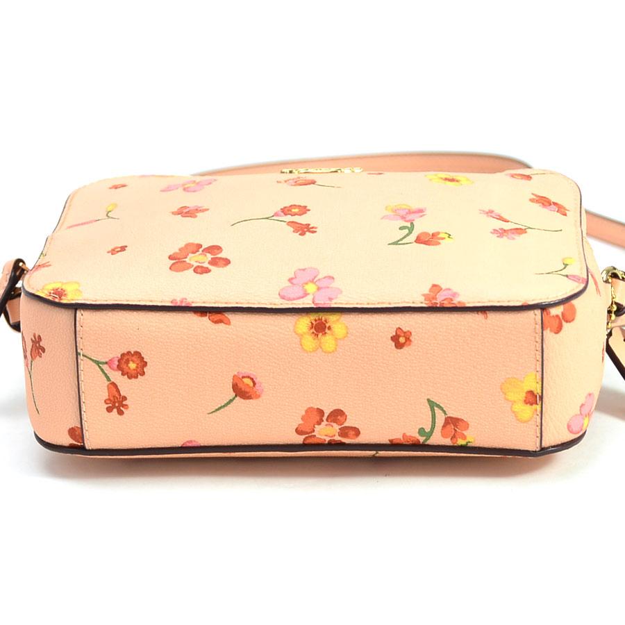 COACH（コーチ） 斜め掛けショルダーバッグ レザー サーモンピンク