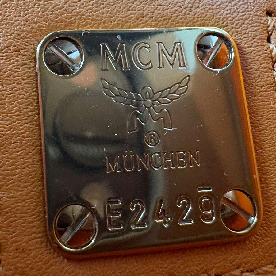 MCM（エムシーエム） エム シー エム ショルダーバッグ レザー