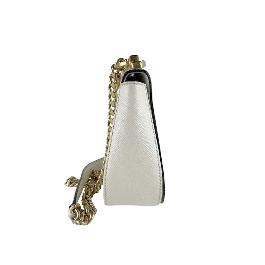 PRADA（プラダ） ショルダーバッグ レザー ホワイト : ブランド