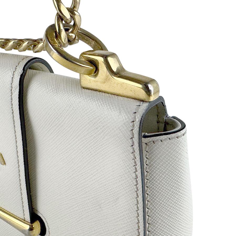PRADA（プラダ） ショルダーバッグ レザー ホワイト : ブランド