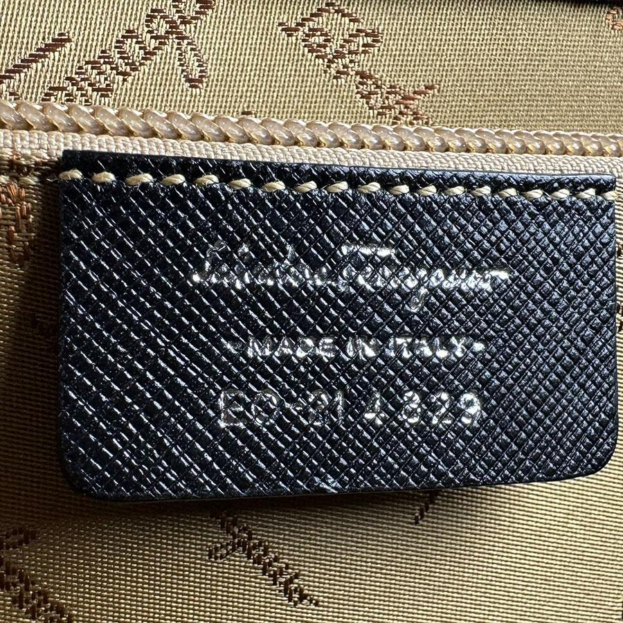 サルヴァトーレフェラガモ Salvatore Ferragamo ハンドバッグ ダブル