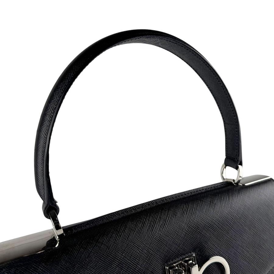 サルヴァトーレフェラガモ Salvatore Ferragamo ハンドバッグ ダブル