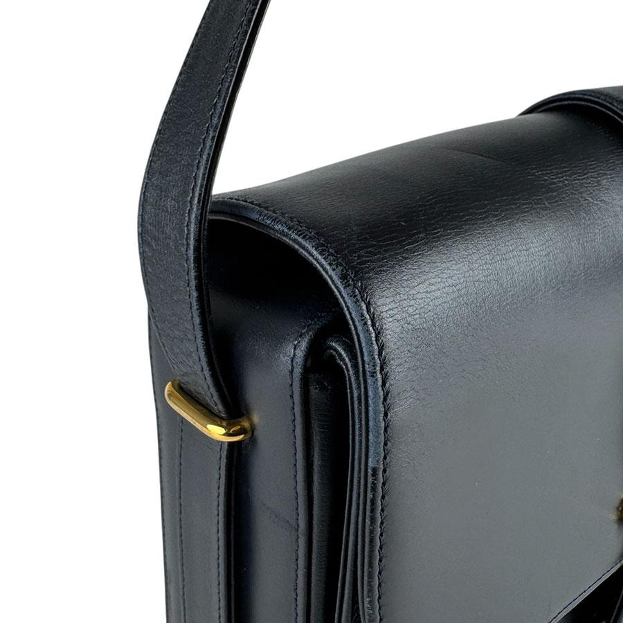 Cartier（カルティエ） ショルダーバッグ サファイアライン レザー