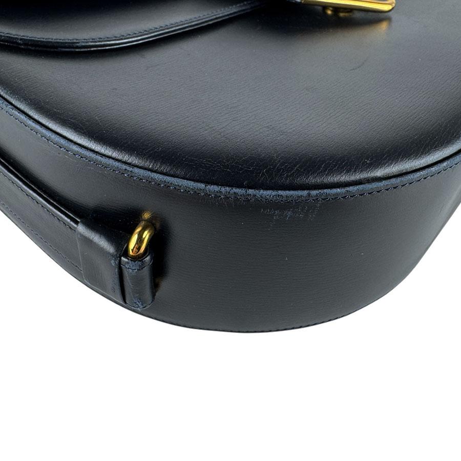 Cartier（カルティエ） ショルダーバッグ サファイアライン レザー