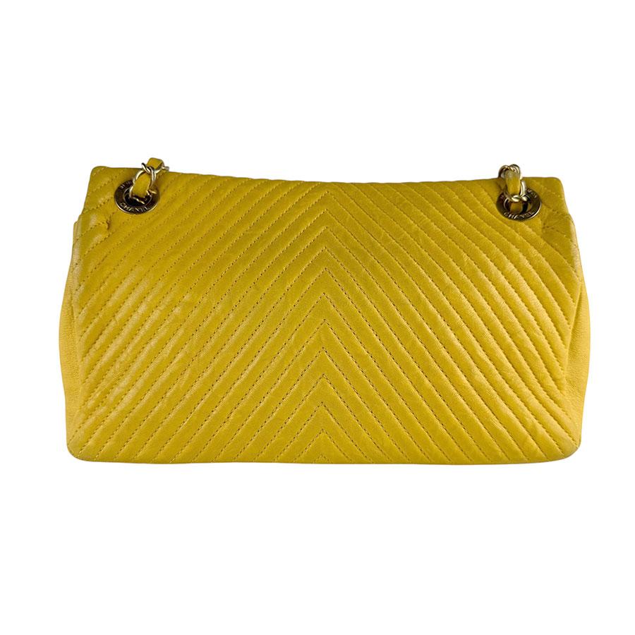 CHANEL ショルダーバッグ イエロー CHANEL（シャネル） ショルダーバッグ レザー イエロー : ブランド
