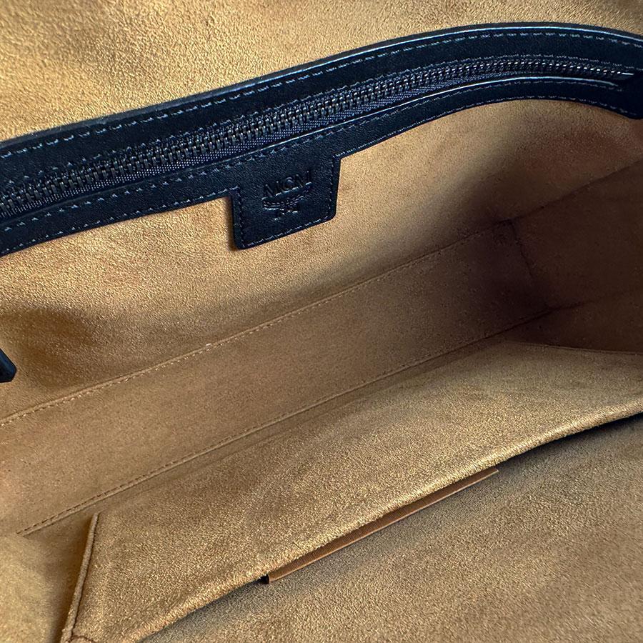 MCM（エムシーエム） エム シー エム ショルダーバッグ レザー