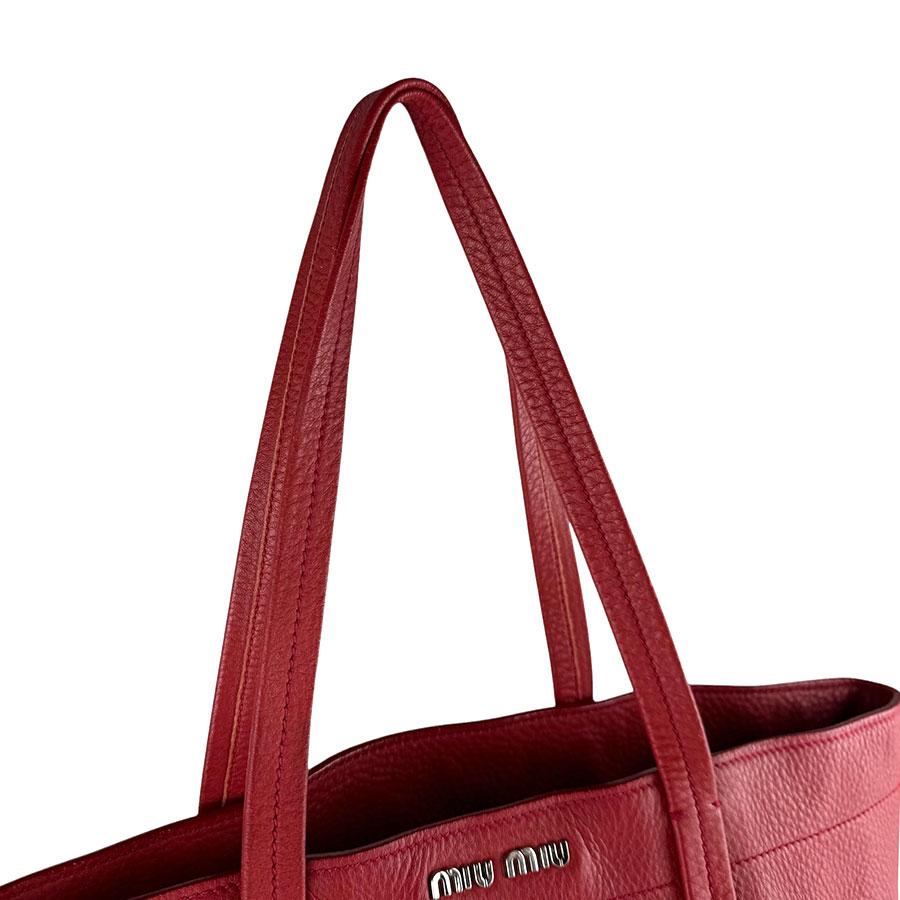 miu miu（ミュウミュウ） ハンドバッグ レザー レッド : ブランド