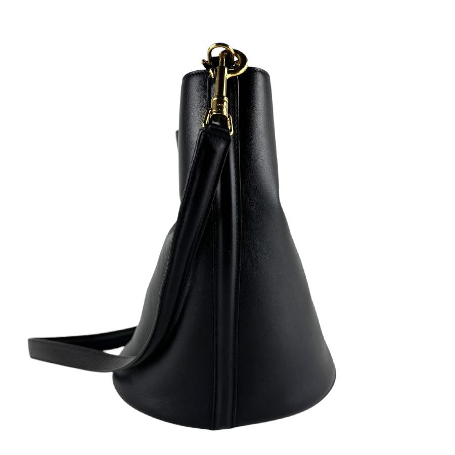 CELINE（セリーヌ） ショルダーバッグ ハンドバッグ バケット16セーズ